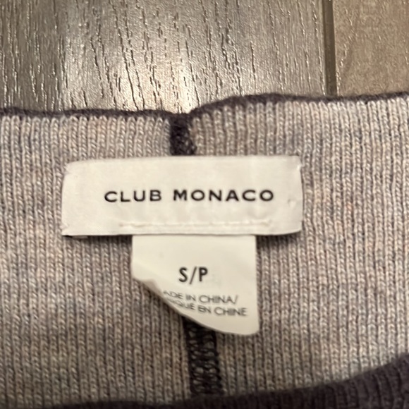 Club Monaco double face alpaca blend sweater in plum with slit cuff and hem - Picture 2 of 7